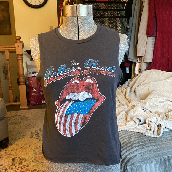 The Rolling Stones Women’s Medium Classic Tee! 👄 👅 🎵 🇺🇸 Raw Hem Tank‼️ - Picture 1 of 6